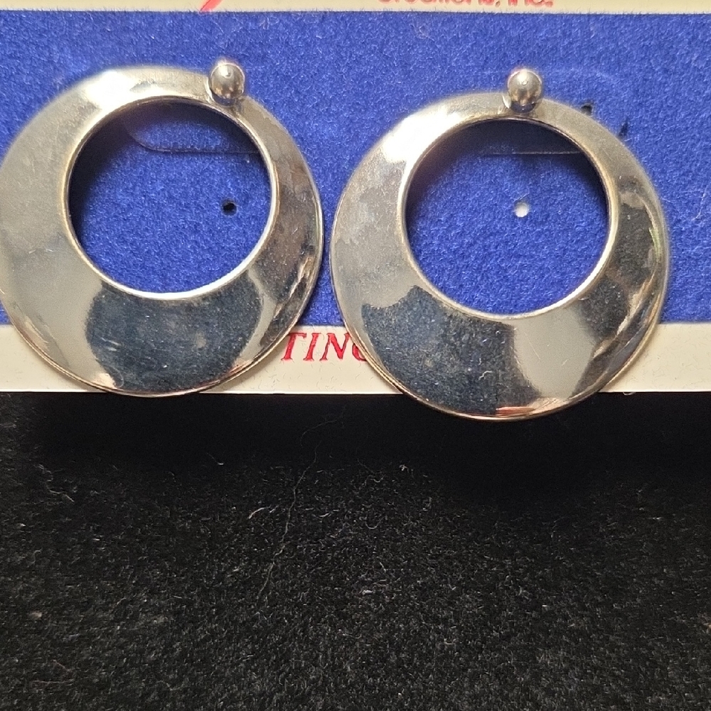 Elegant Silver Hoop Earrings